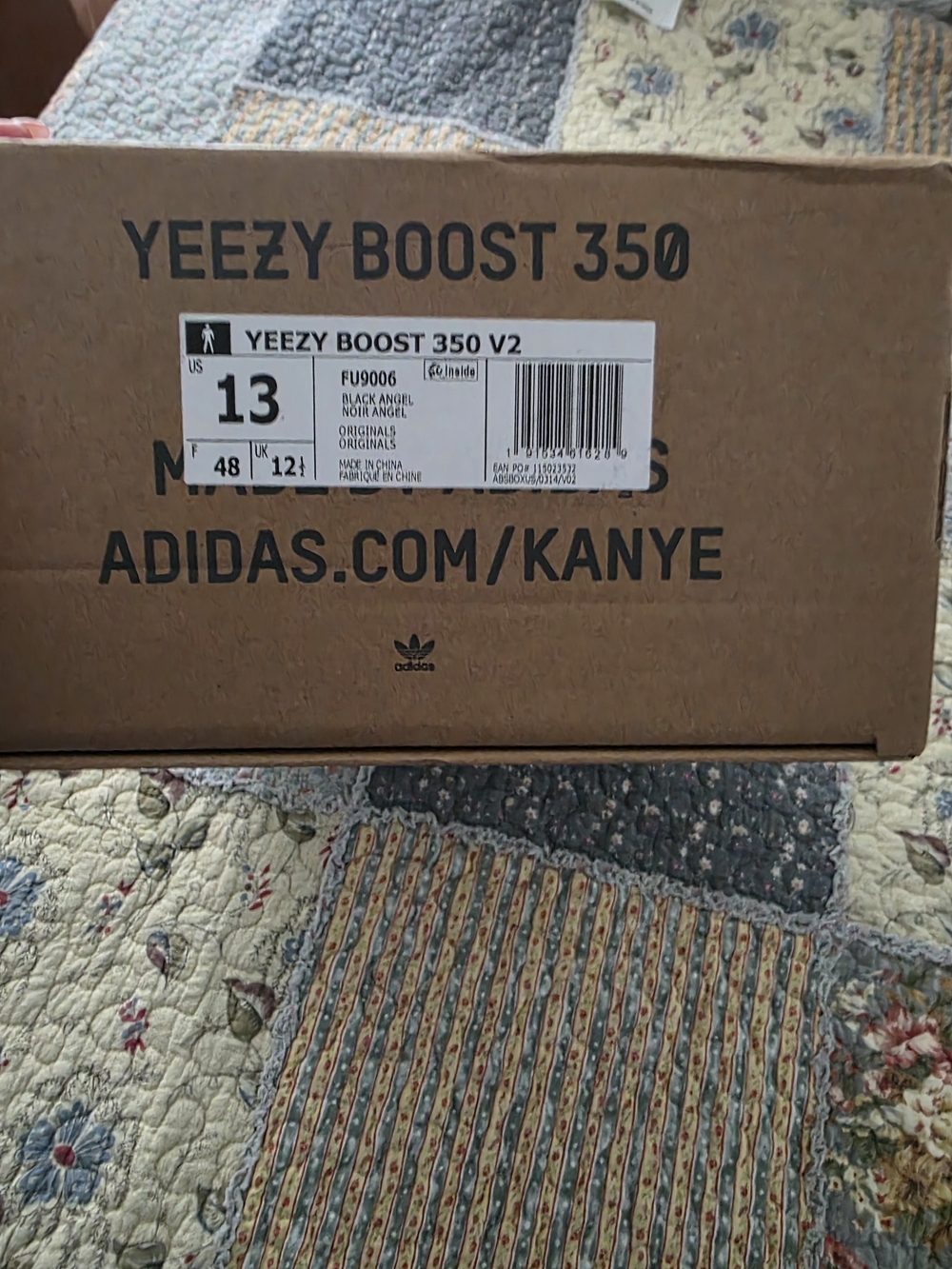 Adidas Yeezy Boost 350 V2 Box - Black/Angel Mens size 13